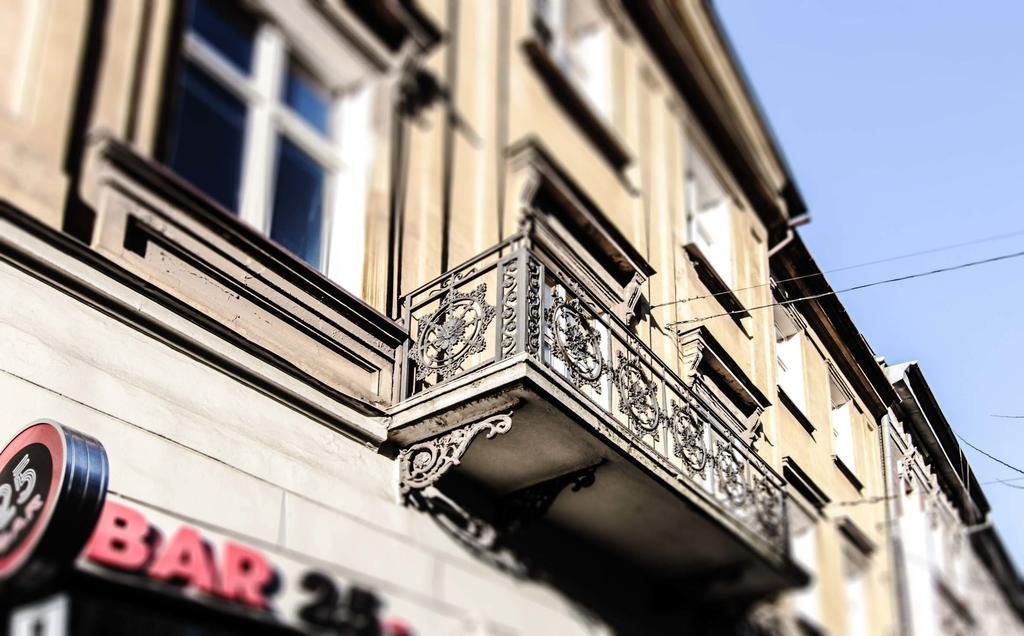 Aparthotel Kadetus Krakow Ngoại thất bức ảnh
