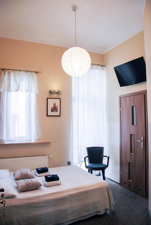 Aparthotel Kadetus Krakow Ngoại thất bức ảnh