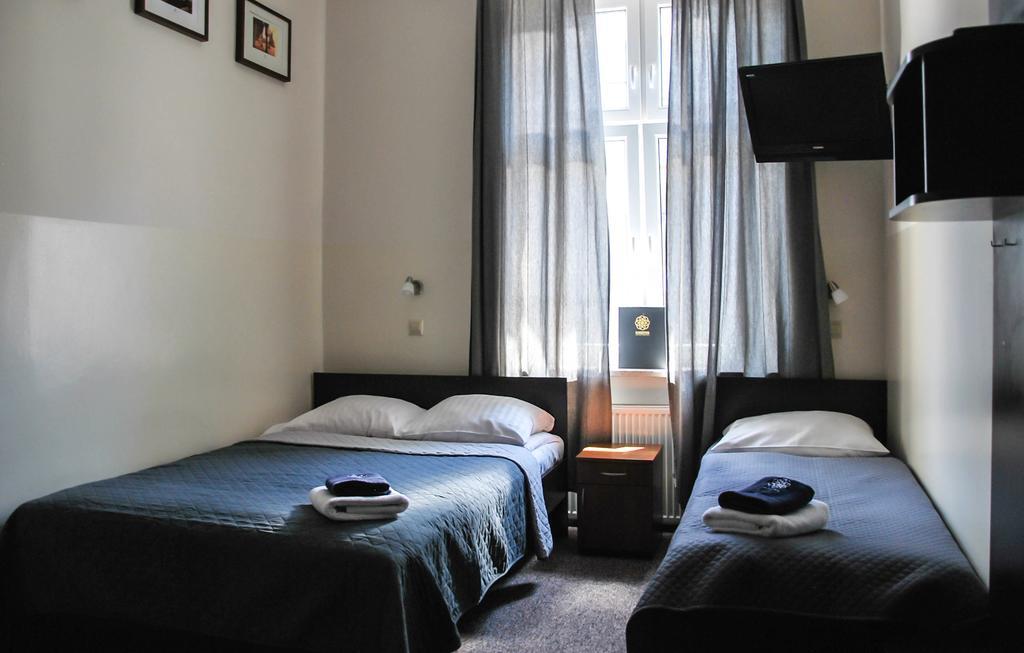 Aparthotel Kadetus Krakow Ngoại thất bức ảnh