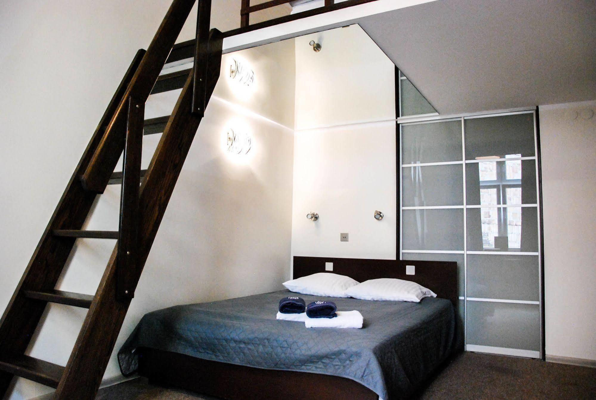 Aparthotel Kadetus Krakow Ngoại thất bức ảnh